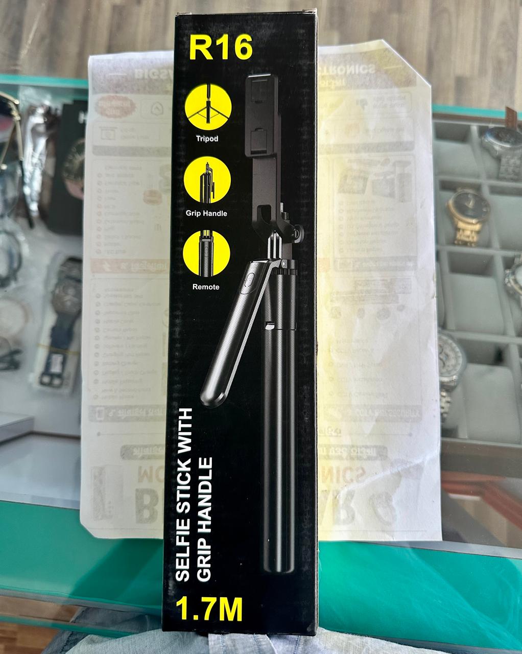 R16 selfie stick with grip handle