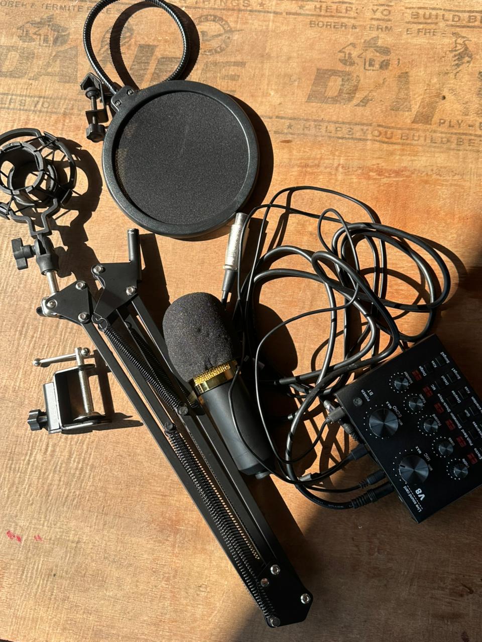 V8 Live Sound Card: Complete Review, Features & Setup Guide